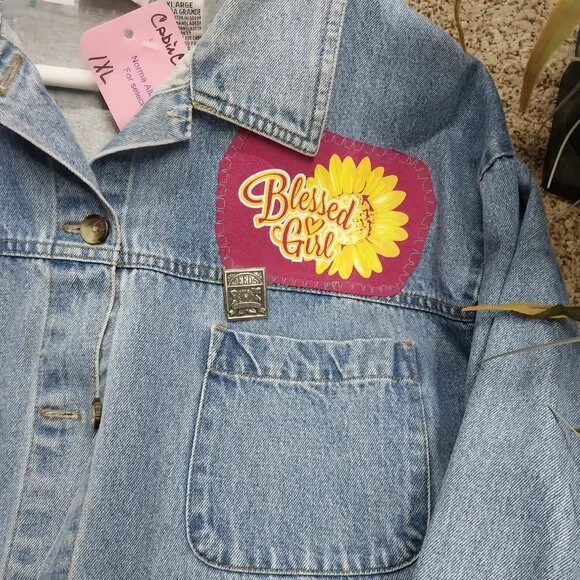 3758 Size 1XL Upcycled Cabin Creek Jean Tunic In Purple and Red Quilt Trim. - Picture 4 of 8